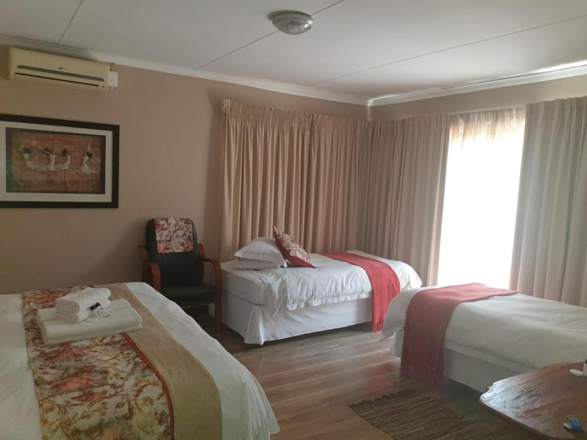 Tsessebe Guesthouse Bloemfontein Buitenkant foto