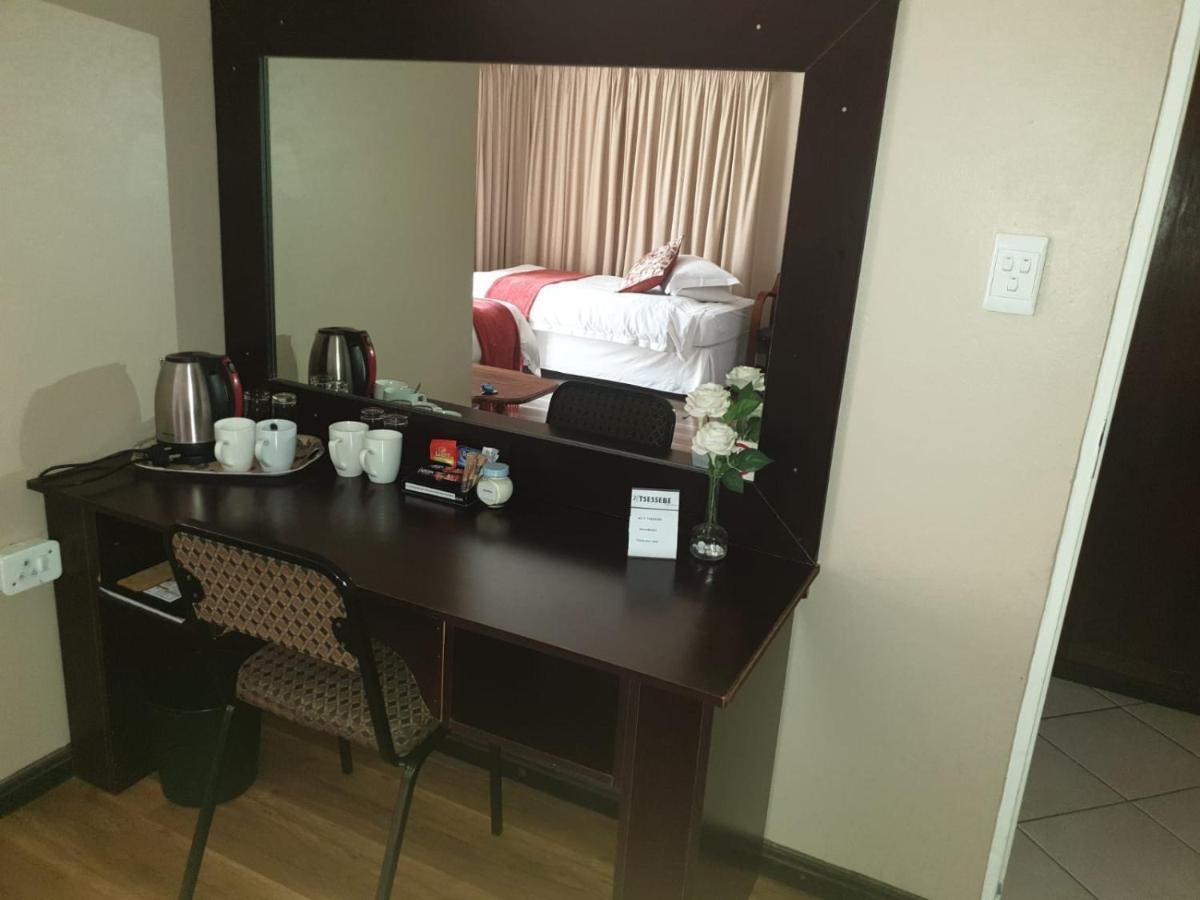 Tsessebe Guesthouse Bloemfontein Buitenkant foto
