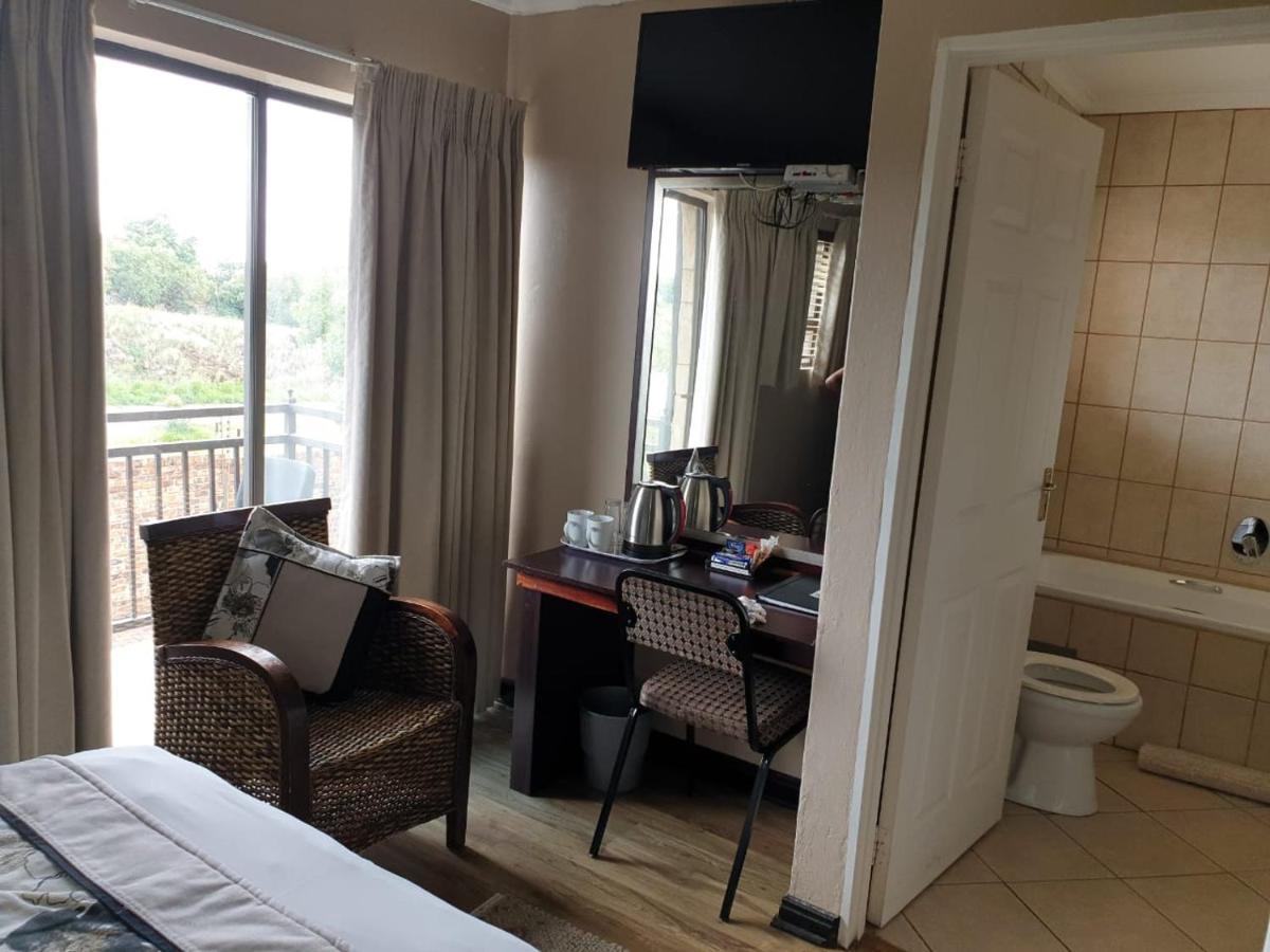 Tsessebe Guesthouse Bloemfontein Buitenkant foto