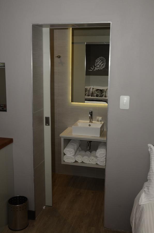 Tsessebe Guesthouse Bloemfontein Buitenkant foto